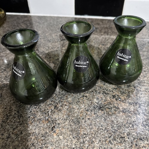Small green bud vases - small,