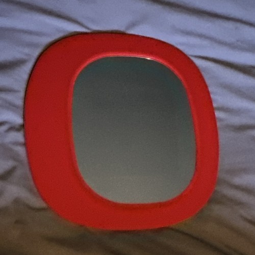 Red frame habitat - red, rounded